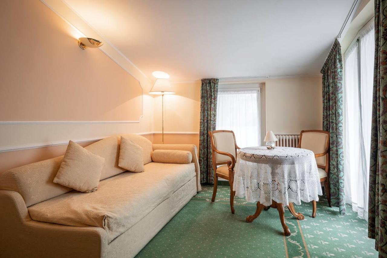 Hotel Elena Сент-Винсент Экстерьер фото